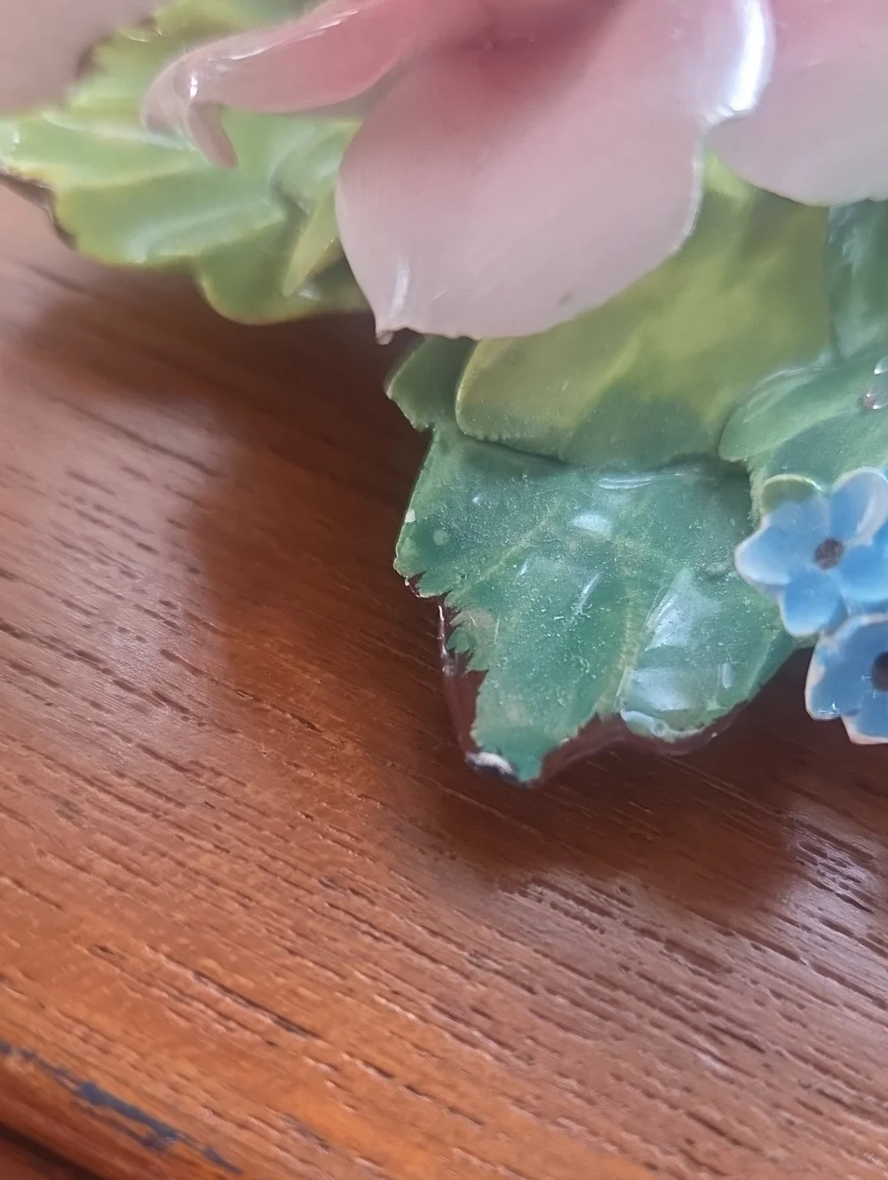 Vintage Capodimonte Roses     Made In Italy